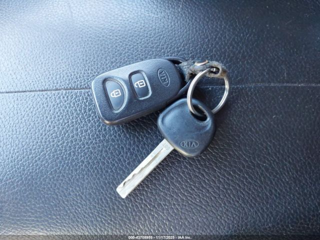 Kia Sorento Lx Image 10