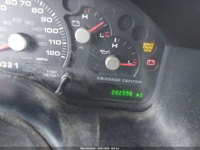 Ford Explorer Image 9