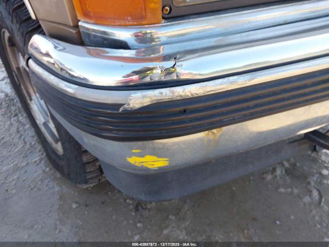 Chevrolet Gmt K1500 Image 8