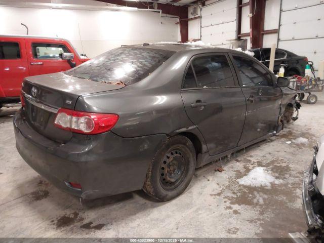 Toyota Corolla Le Image 11