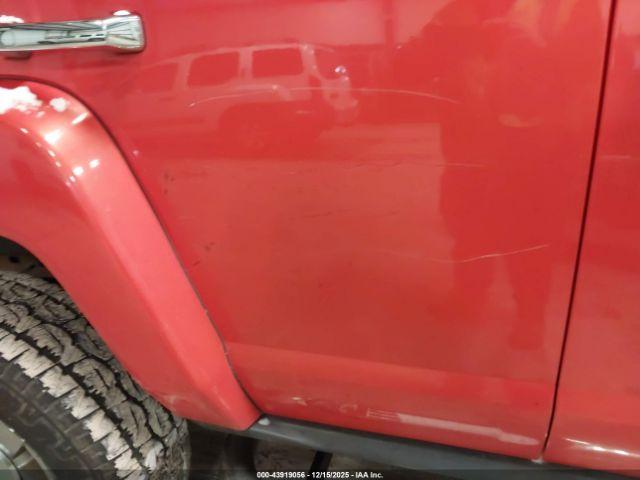 HUMMER H3 Suv Image 4