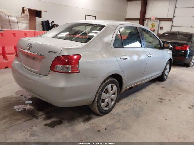 Toyota Yaris Image 11