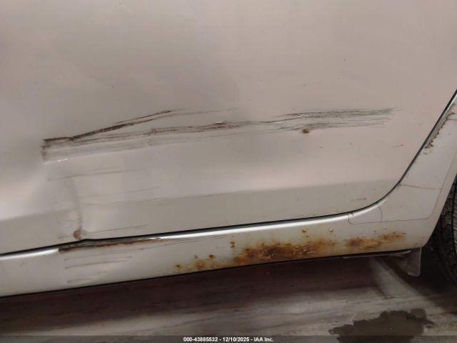 Toyota Yaris Image 6