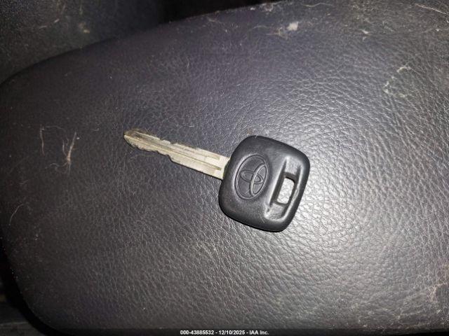 Toyota Yaris Image 2