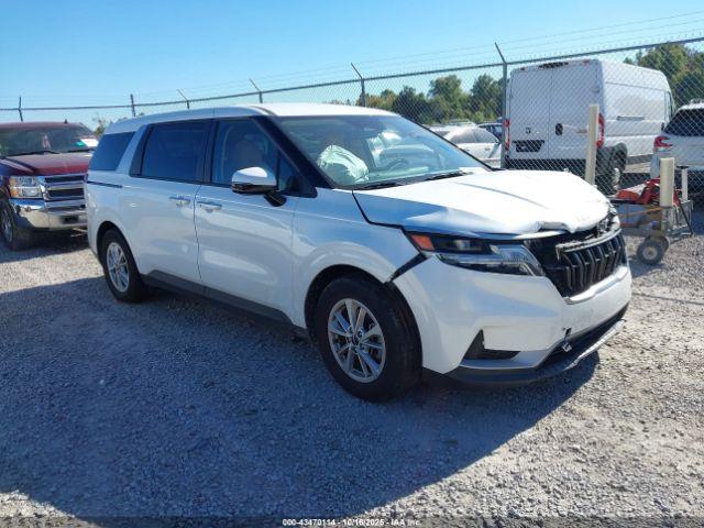  Salvage Kia Carnival