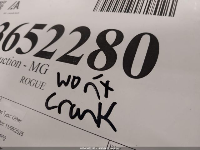 Nissan Rogue Image 2