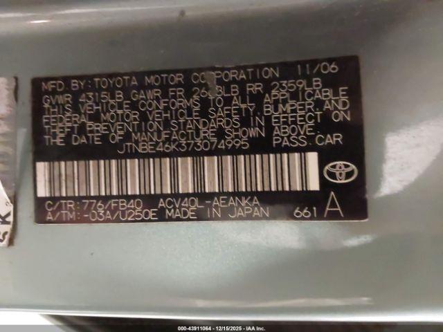 Toyota Camry Le Image 11