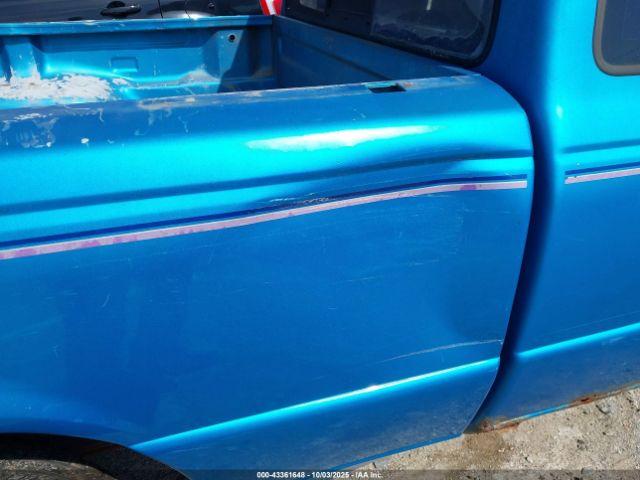 Ford Ranger Super Cab Image 2