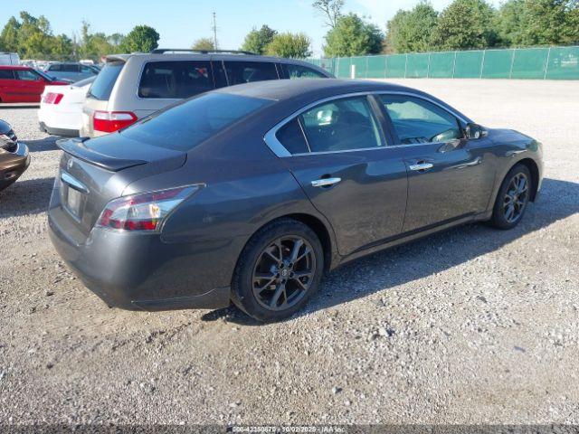 Nissan Maxima 3.5 S Image 9