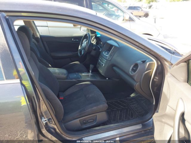 Nissan Maxima 3.5 S Image 11