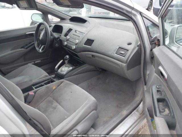 Honda Civic Lx Image 9