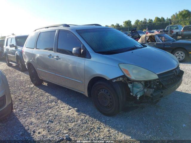  Salvage Toyota Sienna