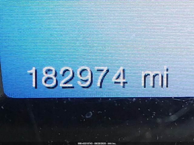 Ford Explorer Limited Image 14