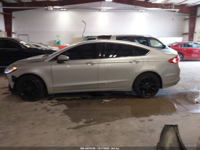 Ford Fusion Se Image 11