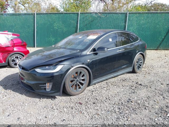 Tesla Model X Image 13