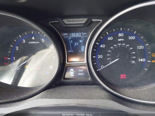 Hyundai VELOSTER Turbo Image 12