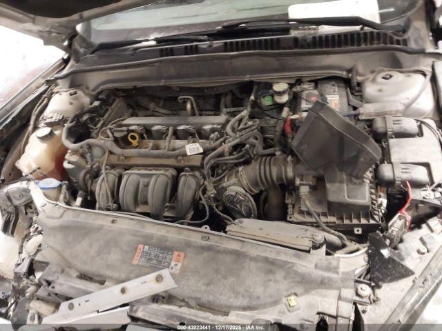 Ford Fusion S Image 6