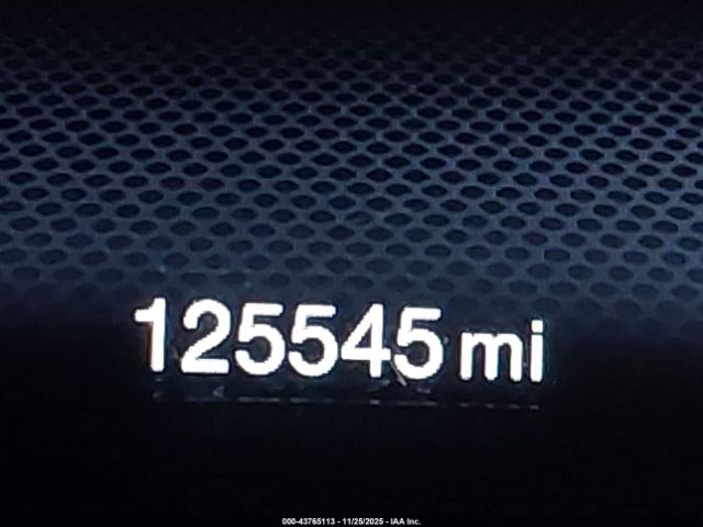 Jeep Renegade Trailhawk Image 13