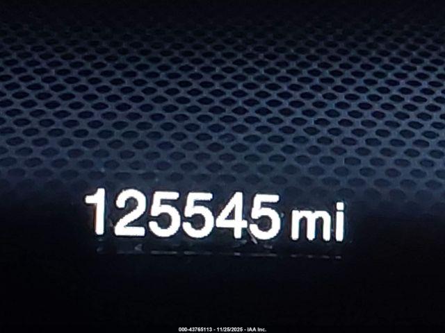 Jeep Renegade Trailhawk Image 13