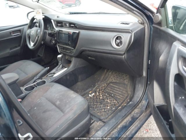 Toyota Corolla Le Image 3