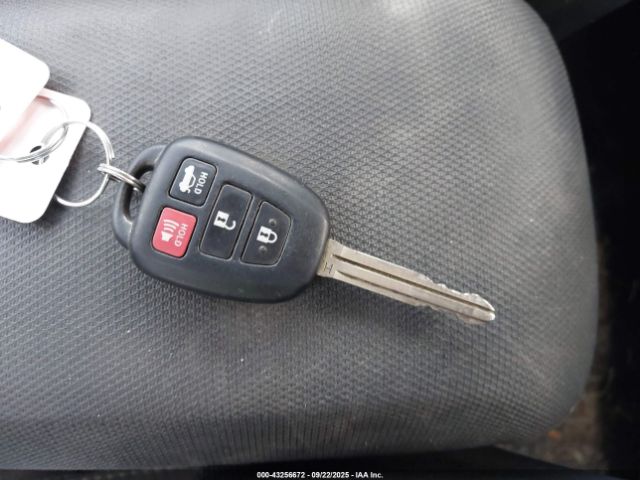 Toyota Corolla Le Image 8