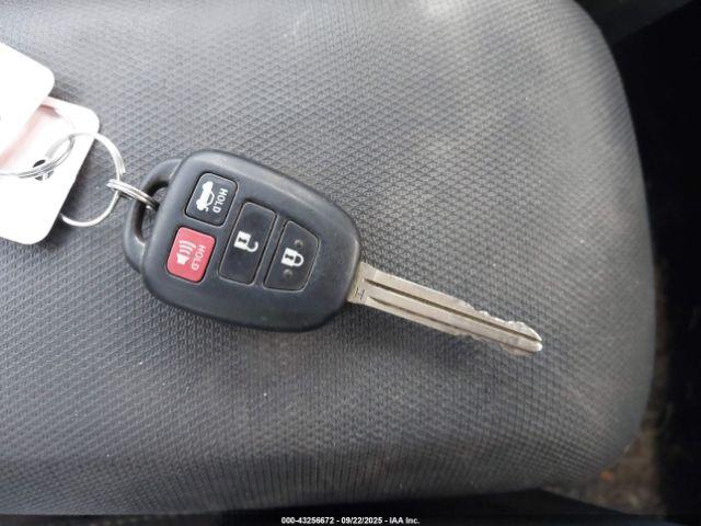 Toyota Corolla Le Image 8