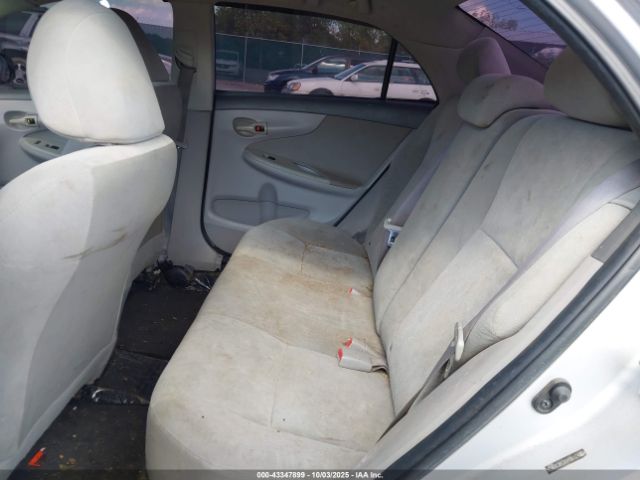 Toyota Corolla Le Image 8