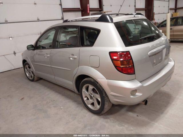 Pontiac Vibe Image 2