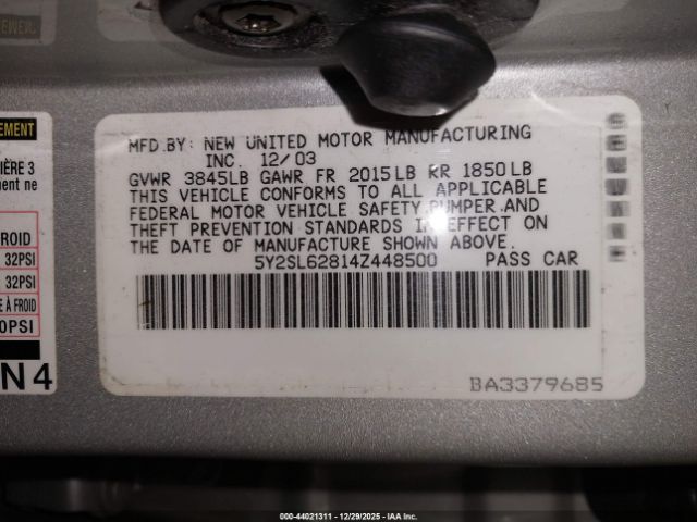 Pontiac Vibe Image 7