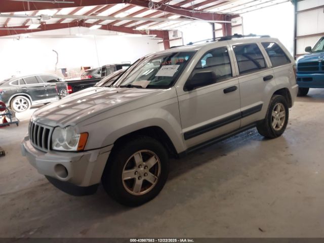 Jeep Grand Cherokee Laredo Image 3