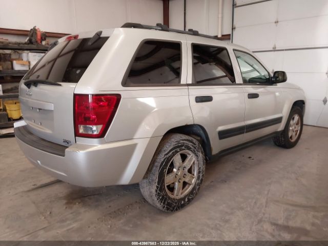 Jeep Grand Cherokee Laredo Image 4