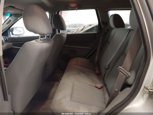 Jeep Grand Cherokee Laredo Image 7