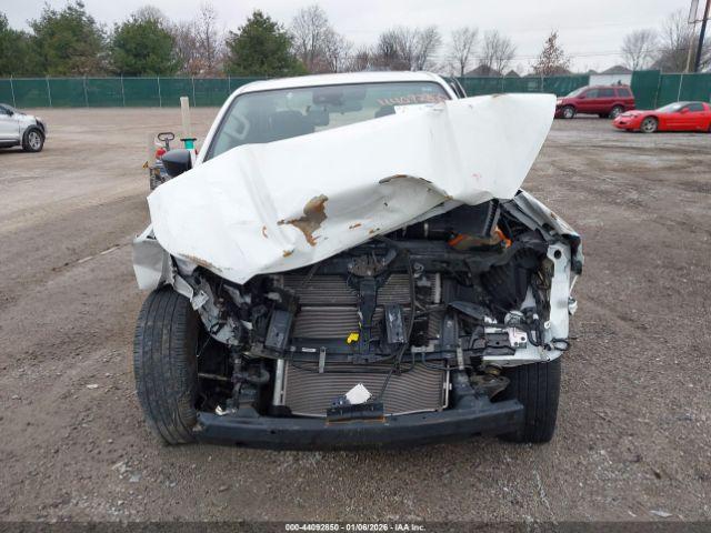 Nissan Frontier King Cab S 4x2 Image 9