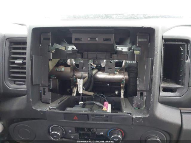 Nissan Frontier King Cab S 4x2 Image 18