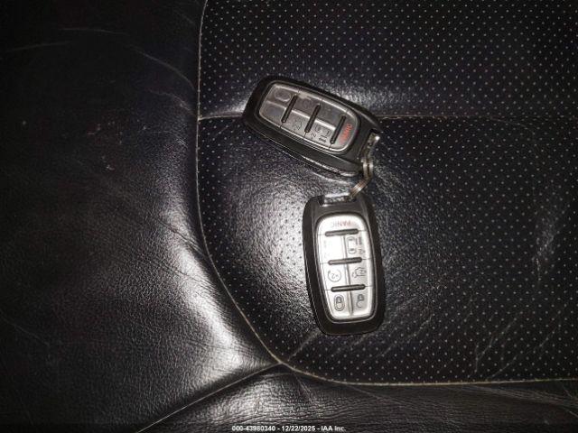 Chrysler Pacifica Touring L Image 6