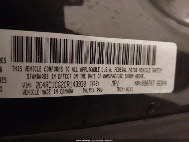 Chrysler Town & Country Touring-l Image 4