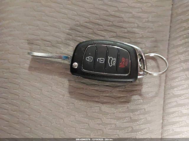 Hyundai SANTA FE 2.4l Image 11