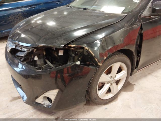 Toyota Camry Xle Image 9