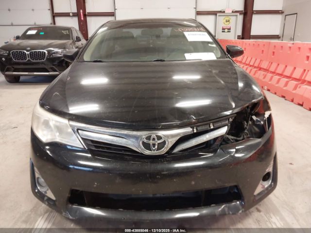 Toyota Camry Xle Image 11