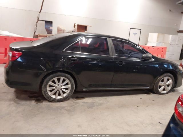 Toyota Camry Xle Image 17