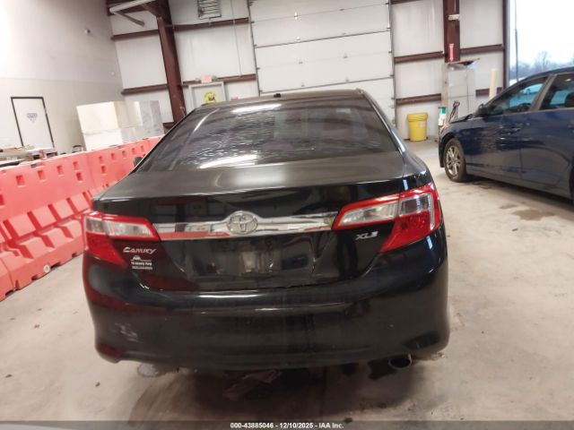 Toyota Camry Xle Image 14