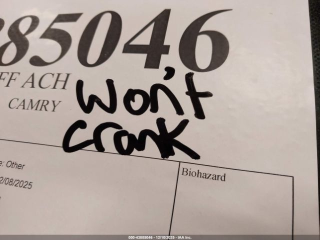 Toyota Camry Xle Image 13