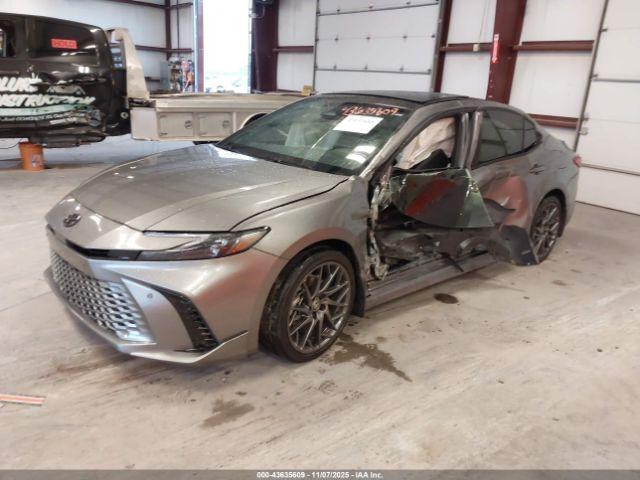 Toyota Camry Xse Image 9