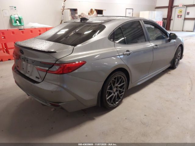 Toyota Camry Xse Image 12