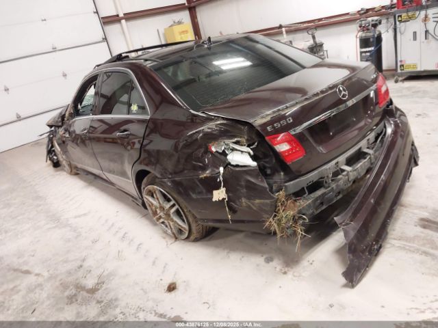 Mercedes-Benz E-Class 4matic Image 2