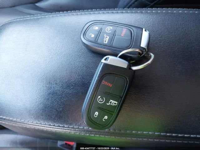 Jeep Cherokee Limited Fwd Image 8