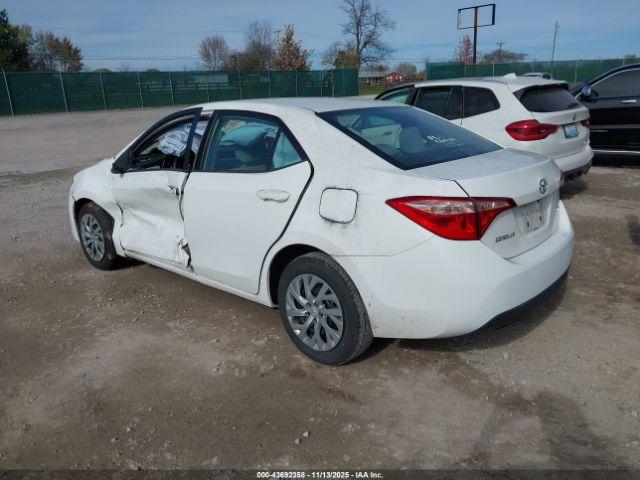 Toyota Corolla Le Image 14