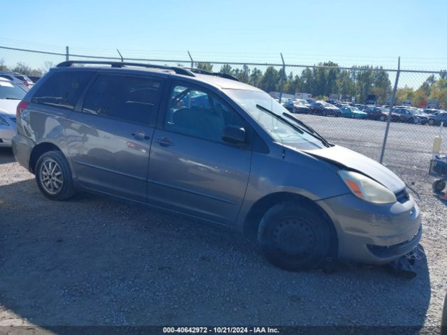 Toyota Sienna Le Image 1