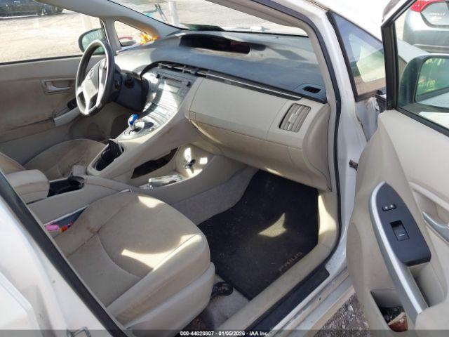 Toyota Prius Two Image 7