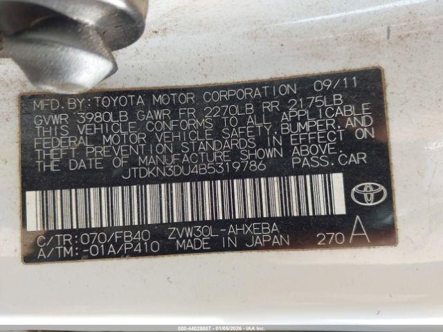 Toyota Prius Two Image 9